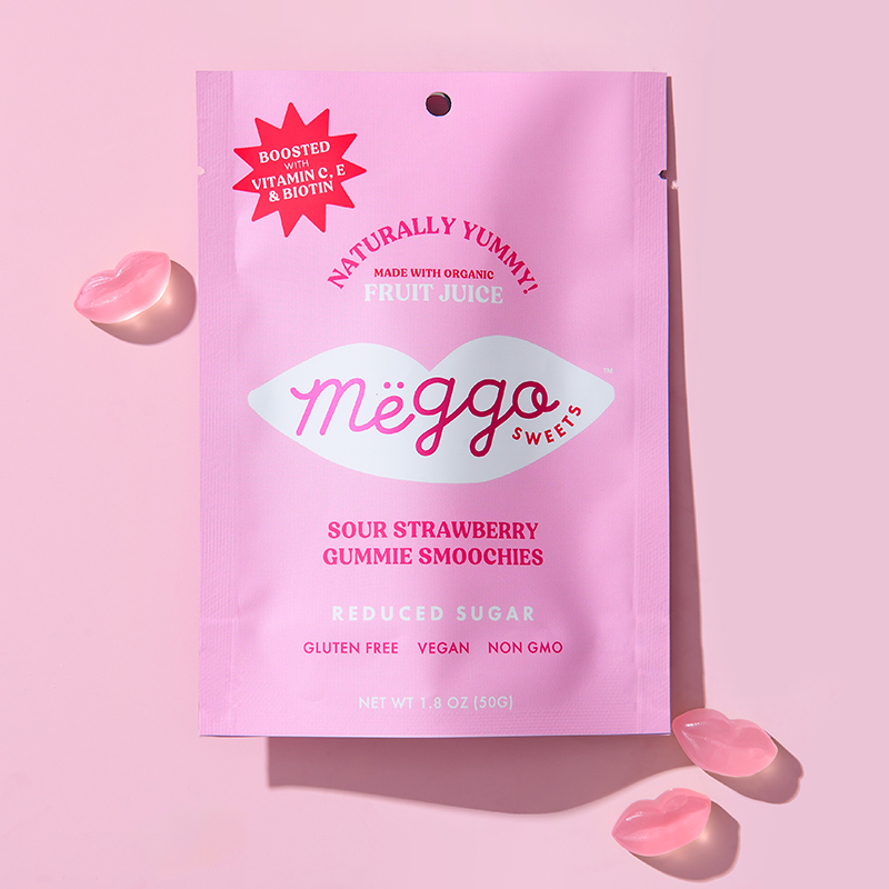 Meggo Sweets Sour Strawberry Gummie Smoochies Packaging